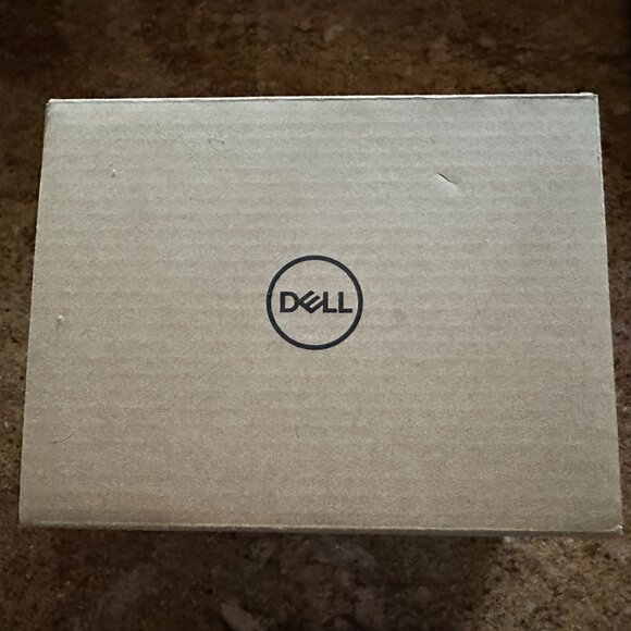 NWT NIB Dell 6000 Universal Docking Station and Adapter Charger - Picture 2 of 7